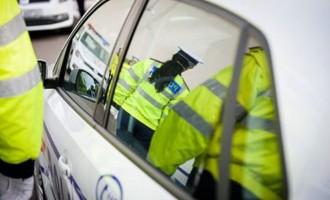 Prahova: Un ofițer a fost schimbat din funcție, după ce doi polițiști din subordine au oprit neregulamentar mașina – Esential