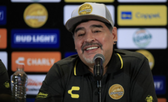 Primarul din Napoli vrea să dea numele lui Diego Maradona stadionului orașului – International