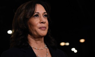 Kamala Harris, prima femeie de culoare care devine vicepreședintele SUA, către Biden: Am reușit, Joe – Alegeri SUA 2020