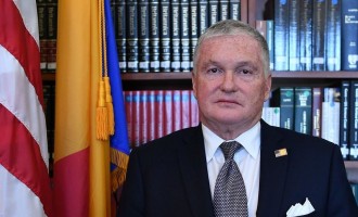 Ambasadorul SUA s-a întâlnit cu ministrul justiției, la final de mandat: A luat sfârșit vechea domnie a corupției, nepotismului și criminalității organizate – Esential