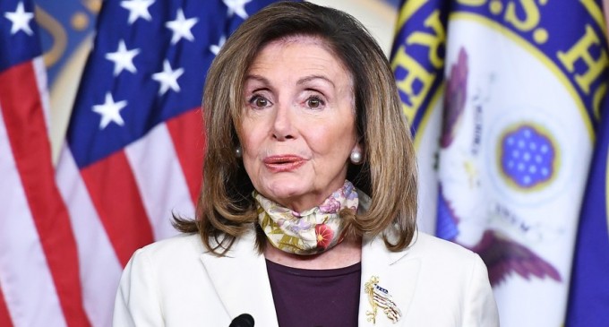 Pelosi: ”Complicitatea” republicanilor cu Trump ”pune în pericol America” – International
