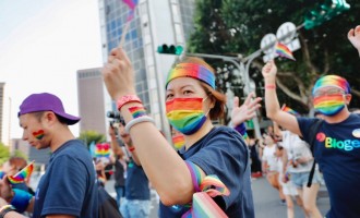 VIDEO Taiwanul a sărbătorit egalitatea şi succesul în lupta cu coronavirusul la cel mai mare Marş Pride din Asia – International