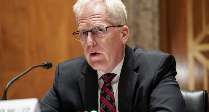 Şeful interimar al Pentagonului încearcă să-i liniştească pe aliaţii SUA – International