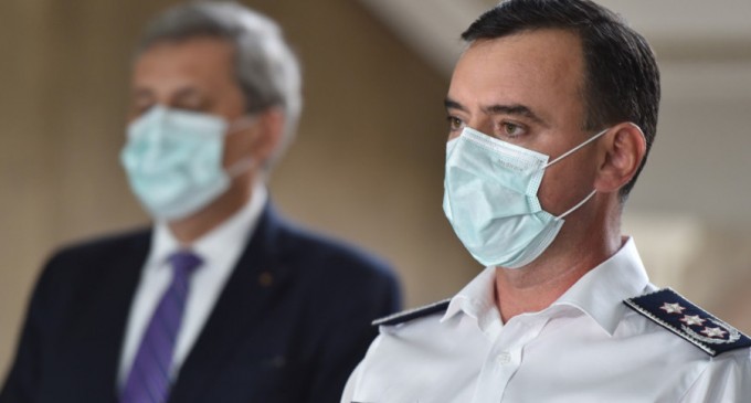 Directorul STS, şeful IGSU și Bogdan Despescu de la MAI – înaintaţi în grad de Iohannis – Esential