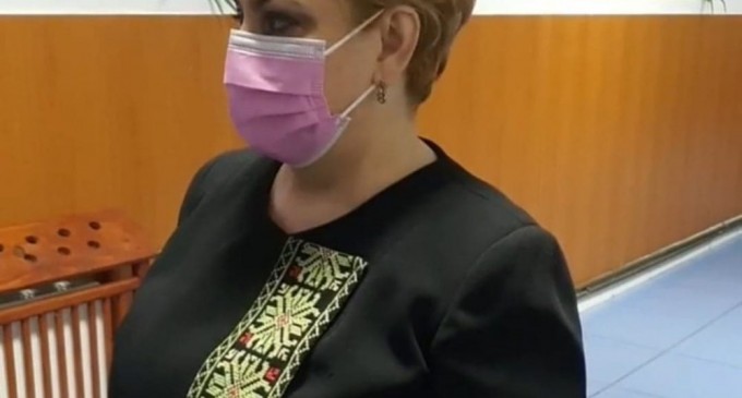 Grațiela Leocadia Gavrilescu a votat, azi, la orele 07.45, la Scoala „N. Titulescu” din Ploiesti/”Am votat pentru romani… pentru binele nostru al tuturor, pentru siguranta unui trai mai bun…pentru parintii nostri si bunicii nostri….”