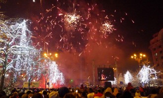 Mesaje de Anul Nou 2021. Urări și felicitari de Anul nou – Magazin