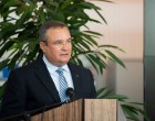 Ciucă: Institutul Cantacuzino a primit lăzile de gheaţă carbonică cu care va putea asigura livrarea de vaccinuri către cele şase centre regionale / Știm inclusiv maşina şi numele şoferului care transportă vaccinurile – Radio – TV