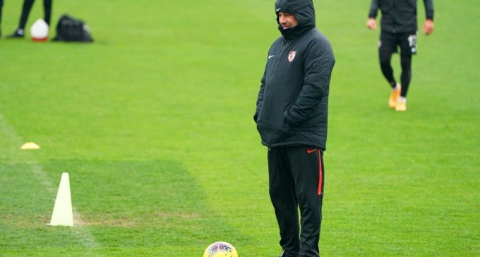 Motivul pentru care Marius Șumudică a fost îndepărtat de la Gaziantep – Fotbal