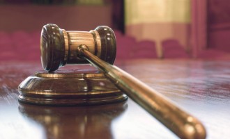O femeie declarată oficial moartă în Franța se luptă să fie din nou ”vie” – International