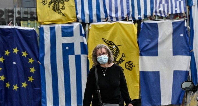 Guvernul grec dă înapoi de la vaccinarea cu prioritate a unor reprezentanţi din conducerea statului (presă) – Coronavirus