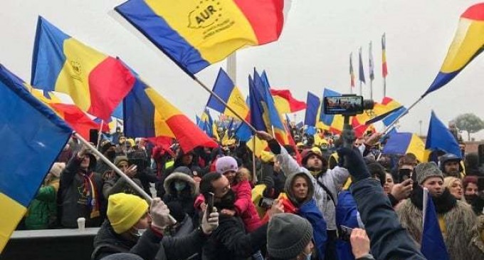 Digi24: Sebastian Lăzăroiu: Sunt indicii că AUR este un vehicul fabricat de o instituție a statului român. Nu am dovezi – Radio – TV