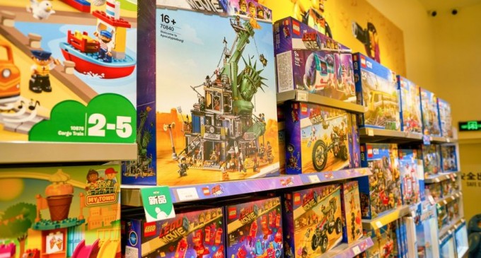 Ce caută copiii pe internet înainte de sărbători – IT