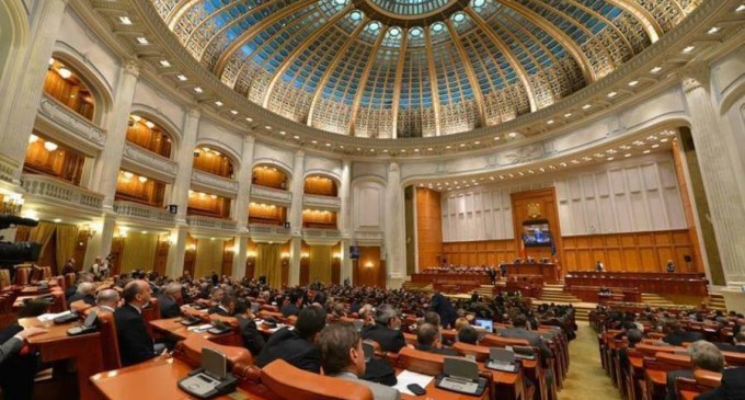 LIVEVIDEO Ministrul Sănătăţii prezintă în Parlament datele privind diferenţele de raportare a deceselor de COVID-19 / Alexandru Rafila: Cerem investigarea de posibile infracțiuni legate de punerea în pericol a sănătății publice – Politic