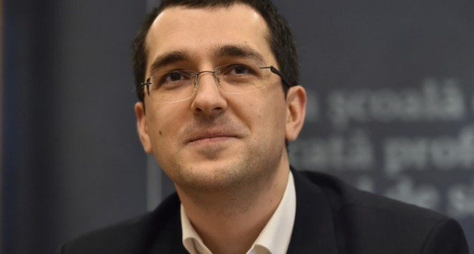 Vlad Voiculescu, ales președinte USR PLUS București. Câte voturi a obținut contracandidatul său – Politic