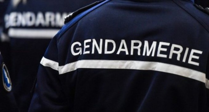 Trei jandarmi împușcați mortal în centrul Franței, un al patrulea a fost rănit / Ei interveneau într-un caz de violență domestică – International