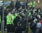 VIDEO Marea Britanie: Scandal și bătăi între șoferii de camioane și poliție în portul Dover – International