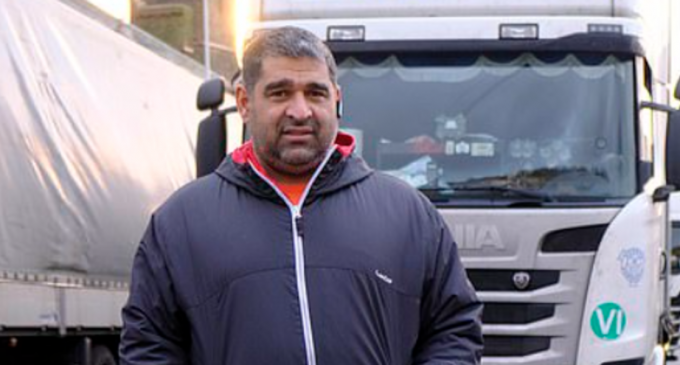 Mărturia unui șofer român de tir, blocat de Crăciun în Marea Britanie: Mi-e dor de soție și de fiică, dar astea sunt pericolele jobului – Coronavirus