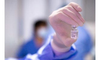 Mediastandard.ro: Cum s-a văzut în presă prima zi din campania de vaccinare anti-COVID – Esential