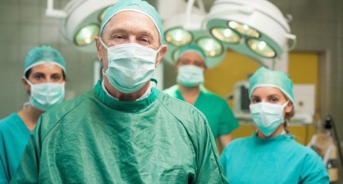 Cazuri rare și complexe, tratate cu succes de către echipe medicale multidisciplinare în cadrul MedLife – Facem Romania bine