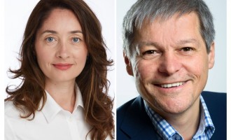 VIDEO INTERVIU Cum se poate recâștiga încrederea în clasa politică? Dacian Cioloș: Din păcate, în mare parte din societatea noastră, să fii politician e aproape o rușine/ Simona Spătaru: Problema majoră în Romania este corupția – Politic