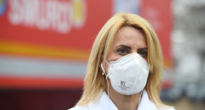 A început vaccinarea personalului medical și în spitalele suport COVID. Managerul Institutului Marius Nasta: Vaccinarea înseamnă responsabilitate față de viața noastră și a celor de lângă noi – Sanatate