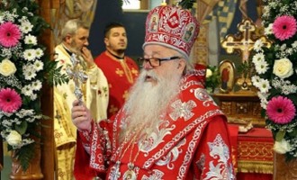 Locțiitorul Patriarhului ortodox sârb, care a murit de Covid, a fost și el internat fiind infectat – International