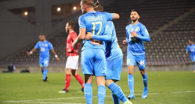 ​VIDEO Olympique Marseille, pe locul 2 după a cincea victorie consecutivă (2-0 vs Nimes) – Fotbal