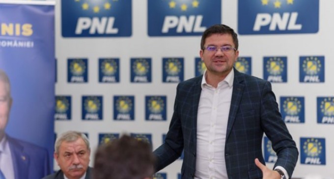 „Și oamenii ăia răi i-au făcut dosar, când el primea foloase necuvenite cu respectarea legii”