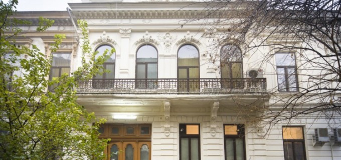 Tranzactii imobiliare cu proprietati istorice si proprietati contemporane de lux