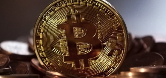 Deşi nu te îmbogăţeşti peste noapte, alegerea de a cumpăra Bitcoin este foarte importantă pentru îmbunătăţirea finanţelor tale!