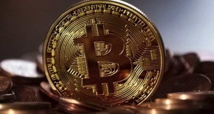 Deşi nu te îmbogăţeşti peste noapte, alegerea de a cumpăra Bitcoin este foarte importantă pentru îmbunătăţirea finanţelor tale!