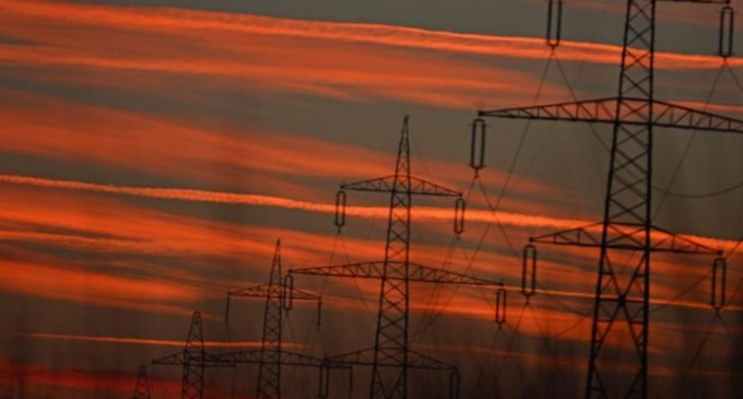 Sistemul de energie din sud-estul Europei a fost separat de restul Europei, în timpul avariei de curent fără precedent de vineri / A fost declanșată o investigație europeană – Energie