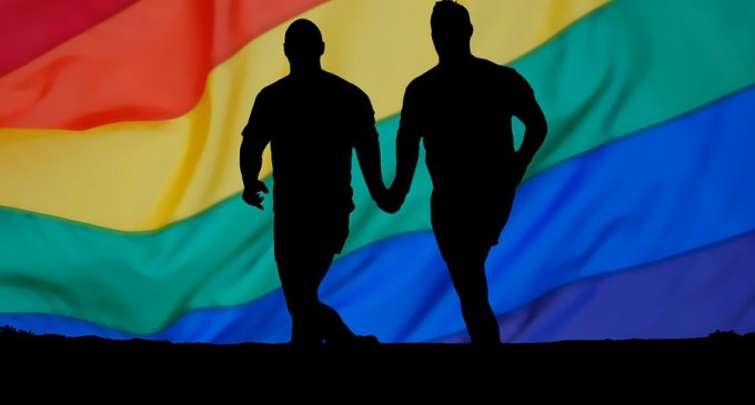 Joe Biden aprobă din prima zi de mandat o serie de cereri ale comunităţii LGBT+ – International