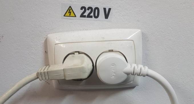 Furnizorii de energie electrică sunt controlați de ANRE și Protecția Consumatorului – Energie