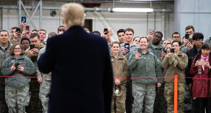 Irakul a emis un mandat de arestare pe numele lui Donald Trump – International