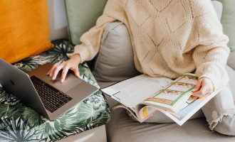 ​Sondaj: Angajații români lucrează și în vacanță și vor să devină freelanceri