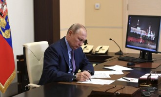 Rusia: Putin a propus eliminarea vârstei de pensionare pentru funcţionarii publici – International