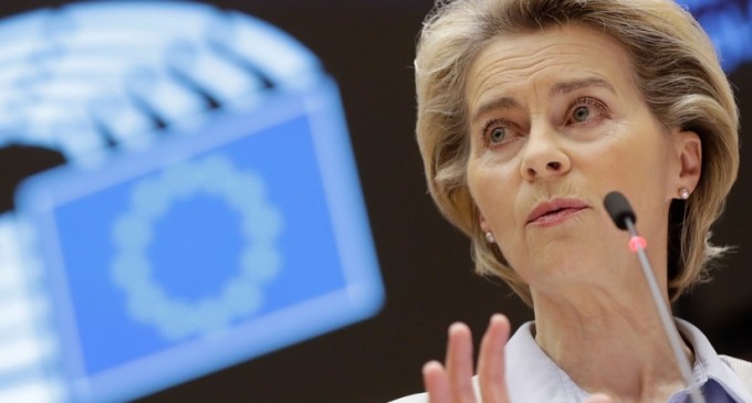 Von der Leyen se pronunță pentru un certificat de vaccinare unic la nivelul UE: „cerință medicală” / Klaus Iohannis declarase că este împotriva ideii – Coronavirus