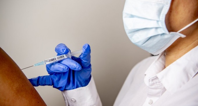 Concluziile DSP Bacău în cazul bătrânei care a murit în aceeași zi în care s-a vaccinat anti-Covid: Nu se susține decesul ca fiind o reacție adversă postvaccinală – Sanatate