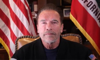 ​VIDEO Arnold Schwarzenegger: Miercuri a fost Ziua de cristal chiar aici, în SUA / Trump este un lider ratat. În curând el va fi la fel de irelevant ca un tweet vechi – International