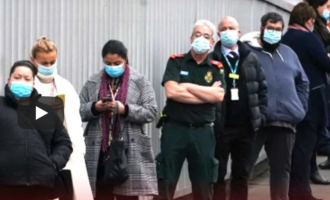 VIDEO Stadione și hipodromuri, transformate în centre de vaccinare în Marea Britanie. Britanicii stau la cozi pentru a se vaccina – Coronavirus