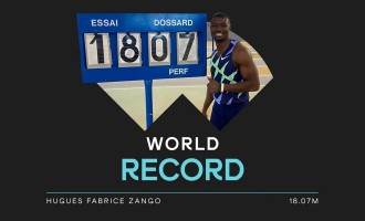 VIDEO Hugues-Fabrice Zango, record mondial la triplusalt indoor – Primul atlet care depăşeşte pragul de 18 metri – TeamBall