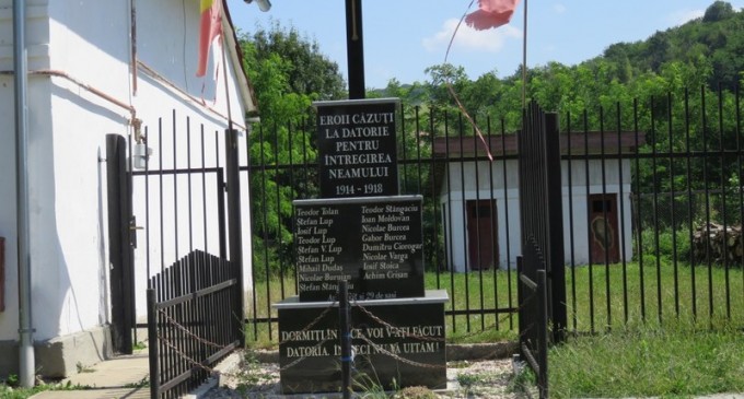 FOTO Monument dedicat eroilor din primul Război Mondial, în Zagăr, Mureș: „Au murit și 29 de sași” – Esential
