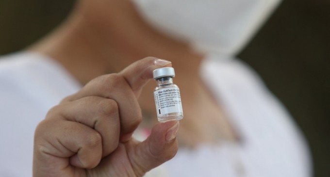 Ministerul Sănătății: Diagnosticul de paralizie facială, infirmat în cazul doctoriței de 32 de ani care suferise o reacție adversă după vaccinarea împotriva COVID-19 – Sanatate