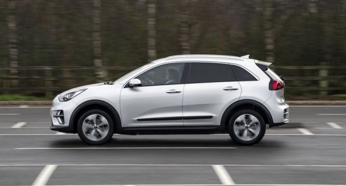 O parte dintre directorii de la Hyundai – Kia se opun planului de a construi o mașină pentru Apple. De ce se tem – Auto