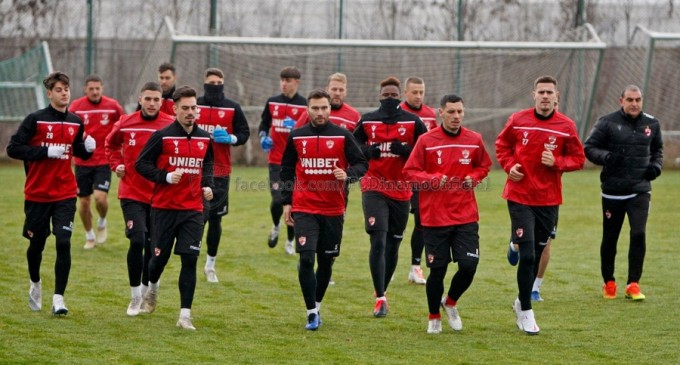 DDB anunță că trei jucători importanți au acceptat micșorarea salariilor și vor continua la Dinamo – Fotbal