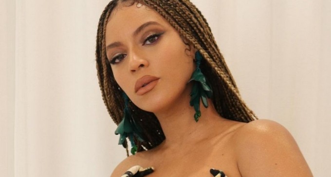 FOTO Beyonce și postarea de milioane de like-uri: Fotografia de colecție arătată fanilor – Showbiz