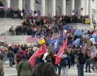 Poliţişti de la Capitoliu au depus o plângere împotriva lui Trump pentru asaltul asupra Congresului de la 6 ianuarie – International