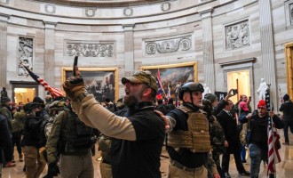 Polițistul care a decedat după asaltul asupra Capitolului a murit din cauze „naturale” (autopsie) – International