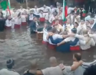VIDEO Bulgarii s-au prins de Bobotează în horă într-un râu, ignorând măsurile anti-COVID-19 – Coronavirus